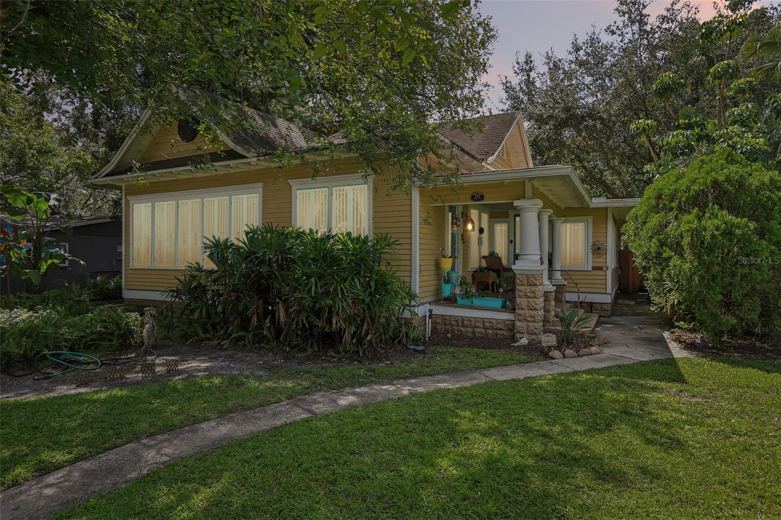 204 W THOMAS ST