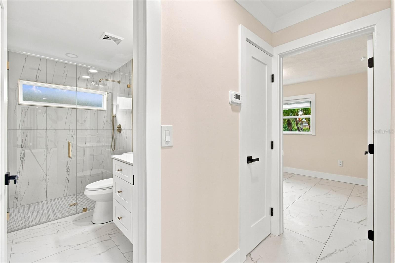 3915 Headsail Dr Property Photo 18