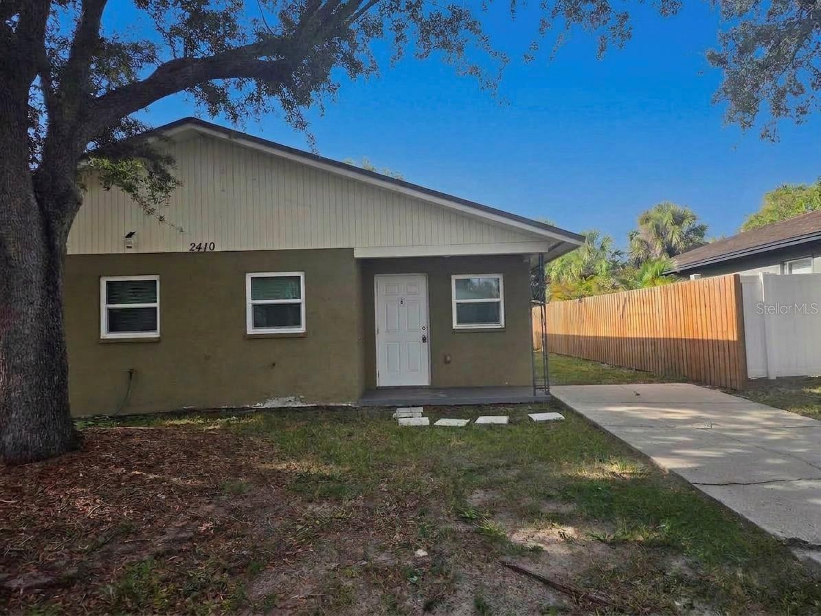 2410 W CYPRESS ST #B Property Photo 1