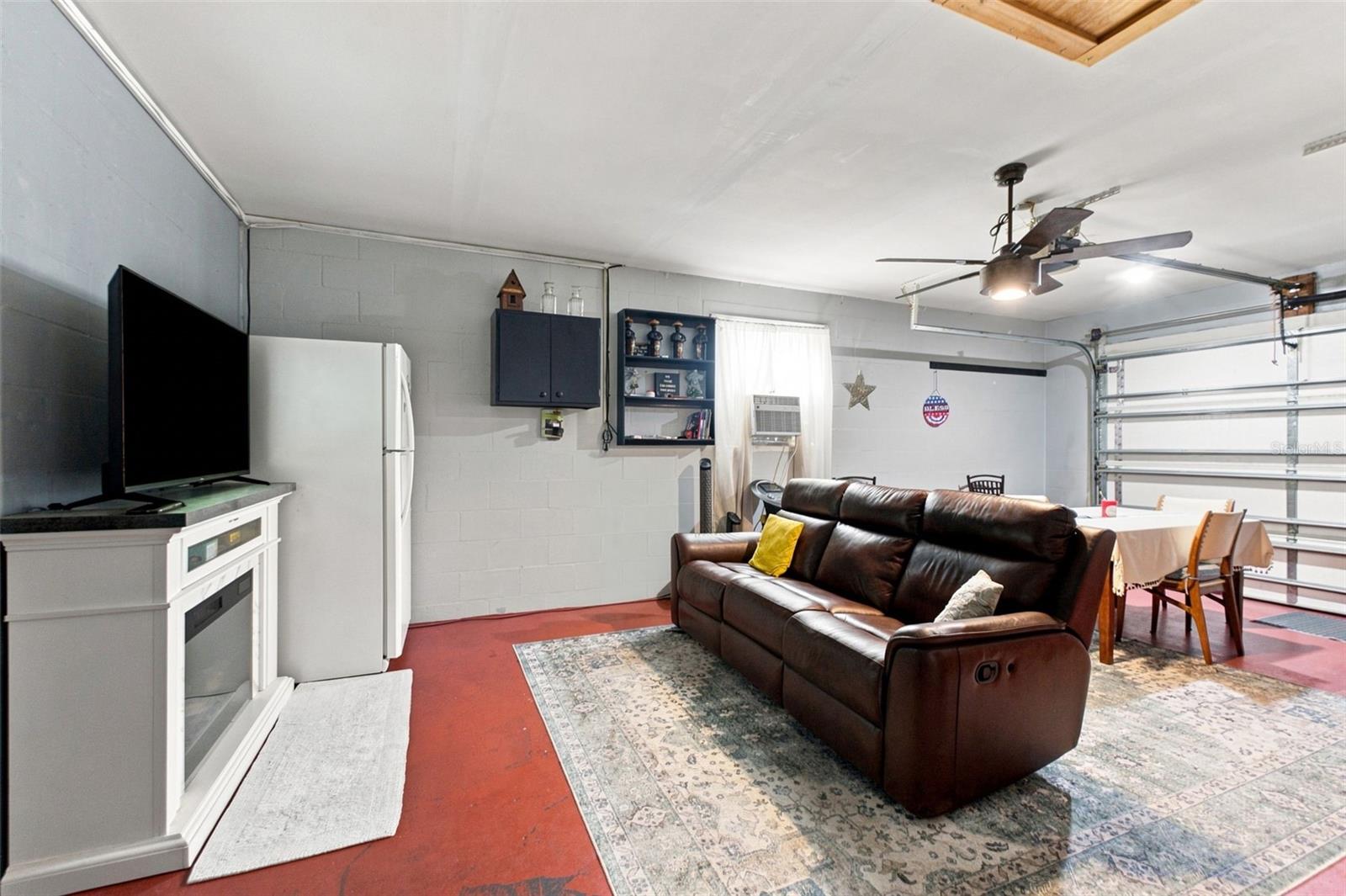 4054 Pavia Ln Property Photo 12