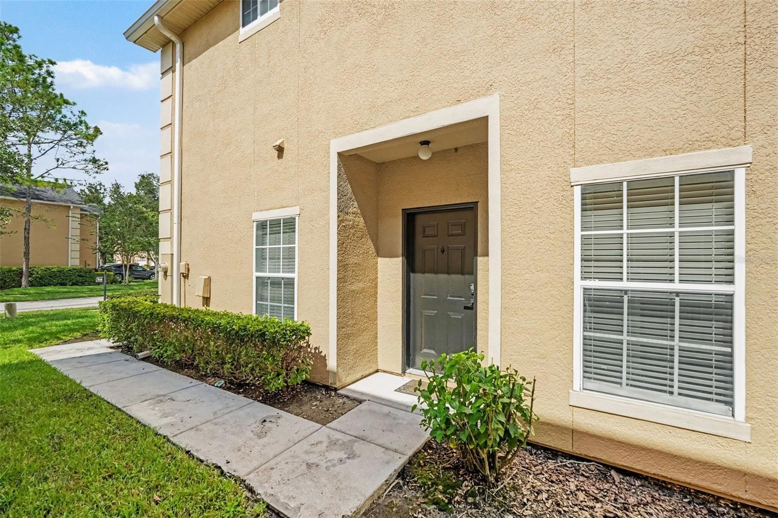 6265 Ashbury Palms Dr Property Photo 3