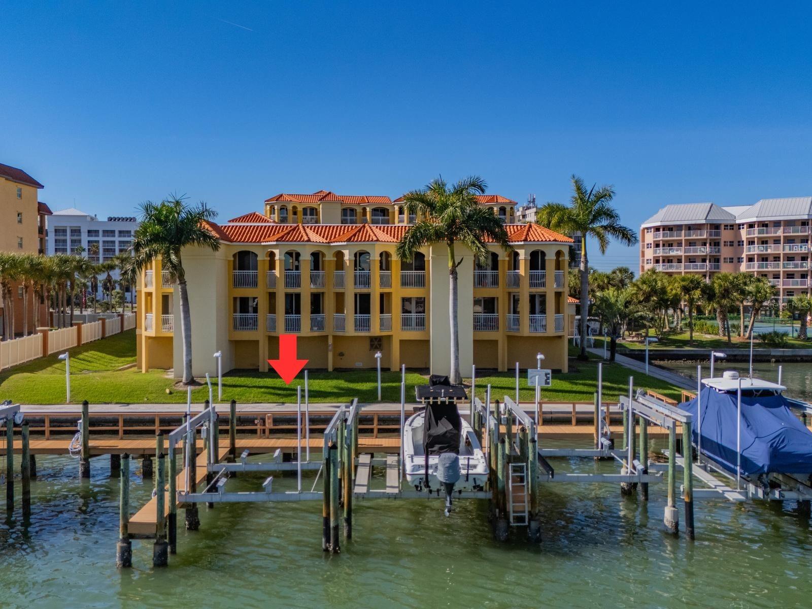 5353 Gulf Blvd #b202 Property Photo 2