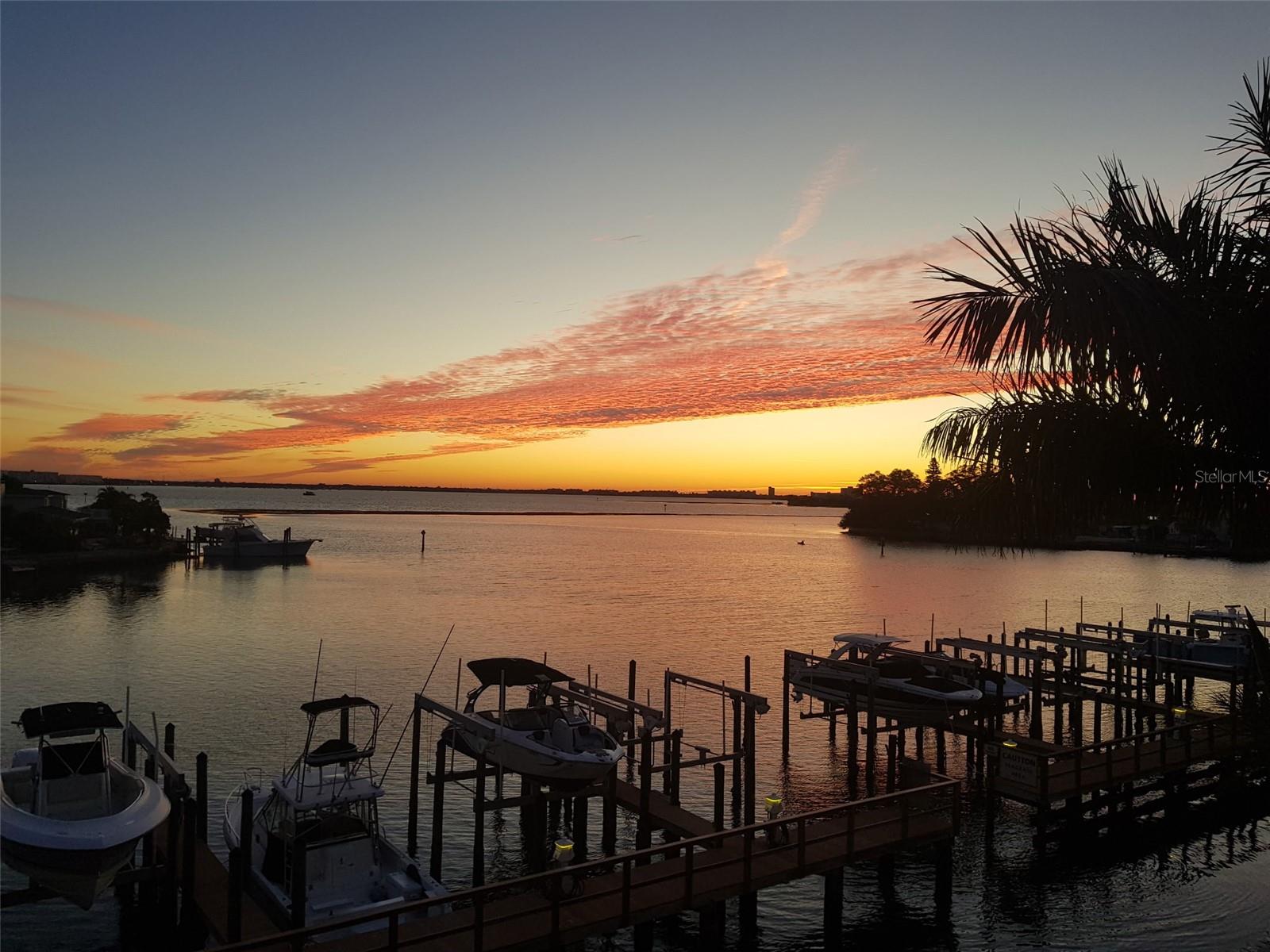 5353 Gulf Blvd #b202 Property Photo 14