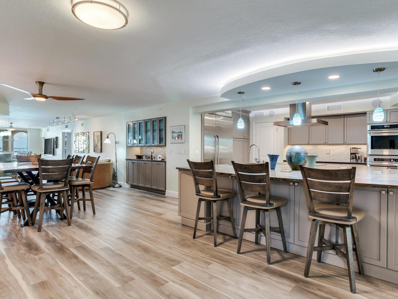 5353 Gulf Blvd #b202 Property Photo 23