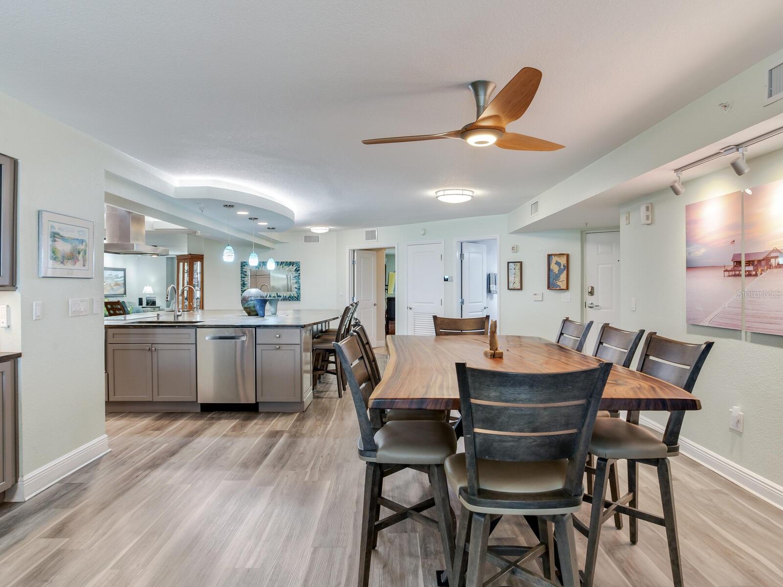 5353 Gulf Blvd #b202 Property Photo 26