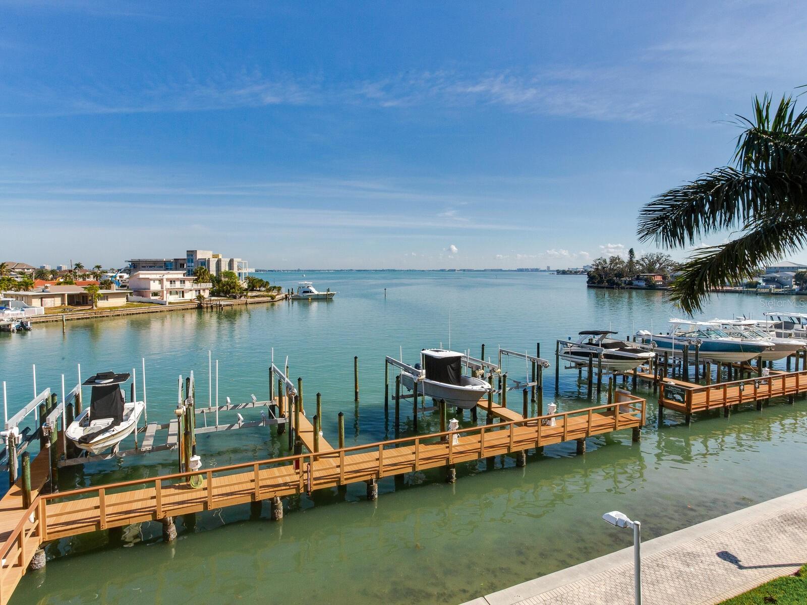 5353 Gulf Blvd #b202 Property Photo 34