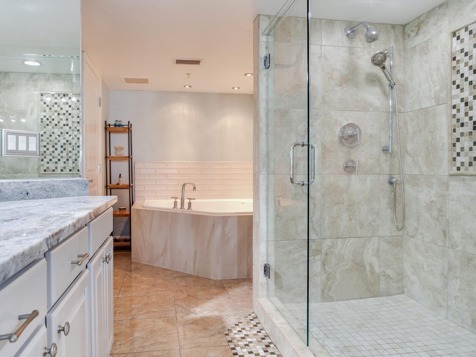5353 Gulf Blvd #b202 Property Photo 43