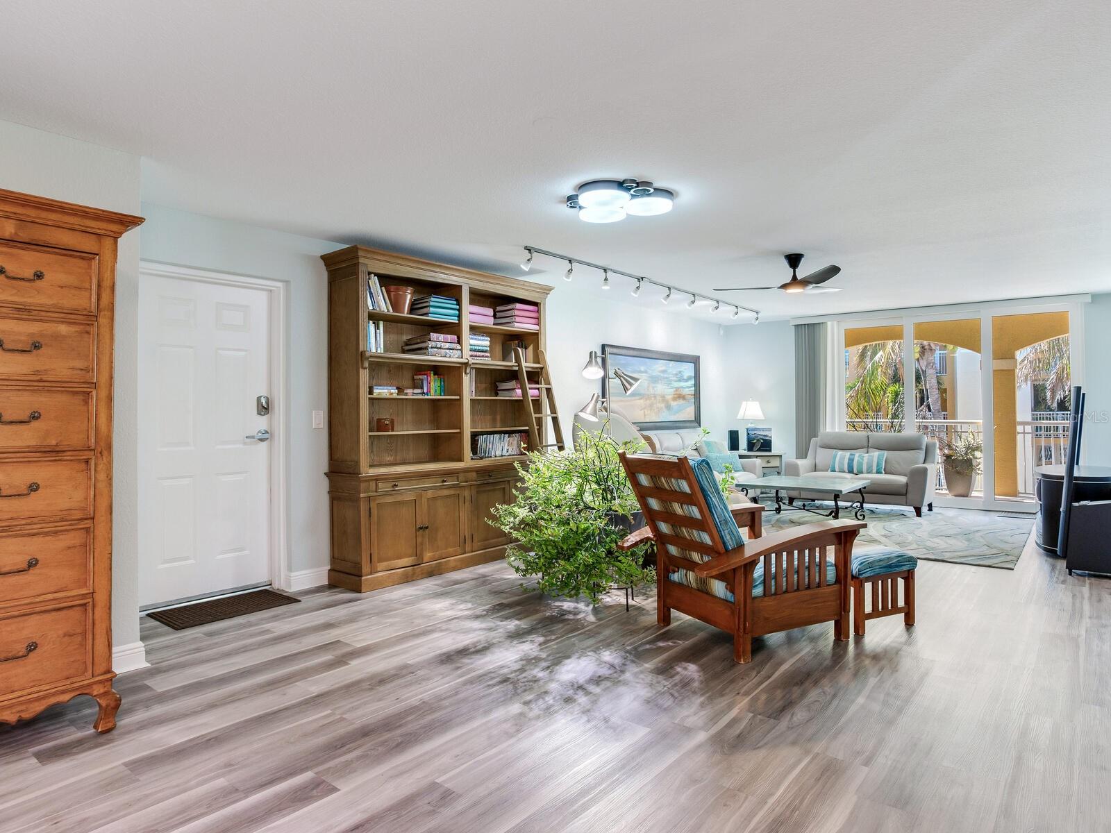 5353 Gulf Blvd #b202 Property Photo 48