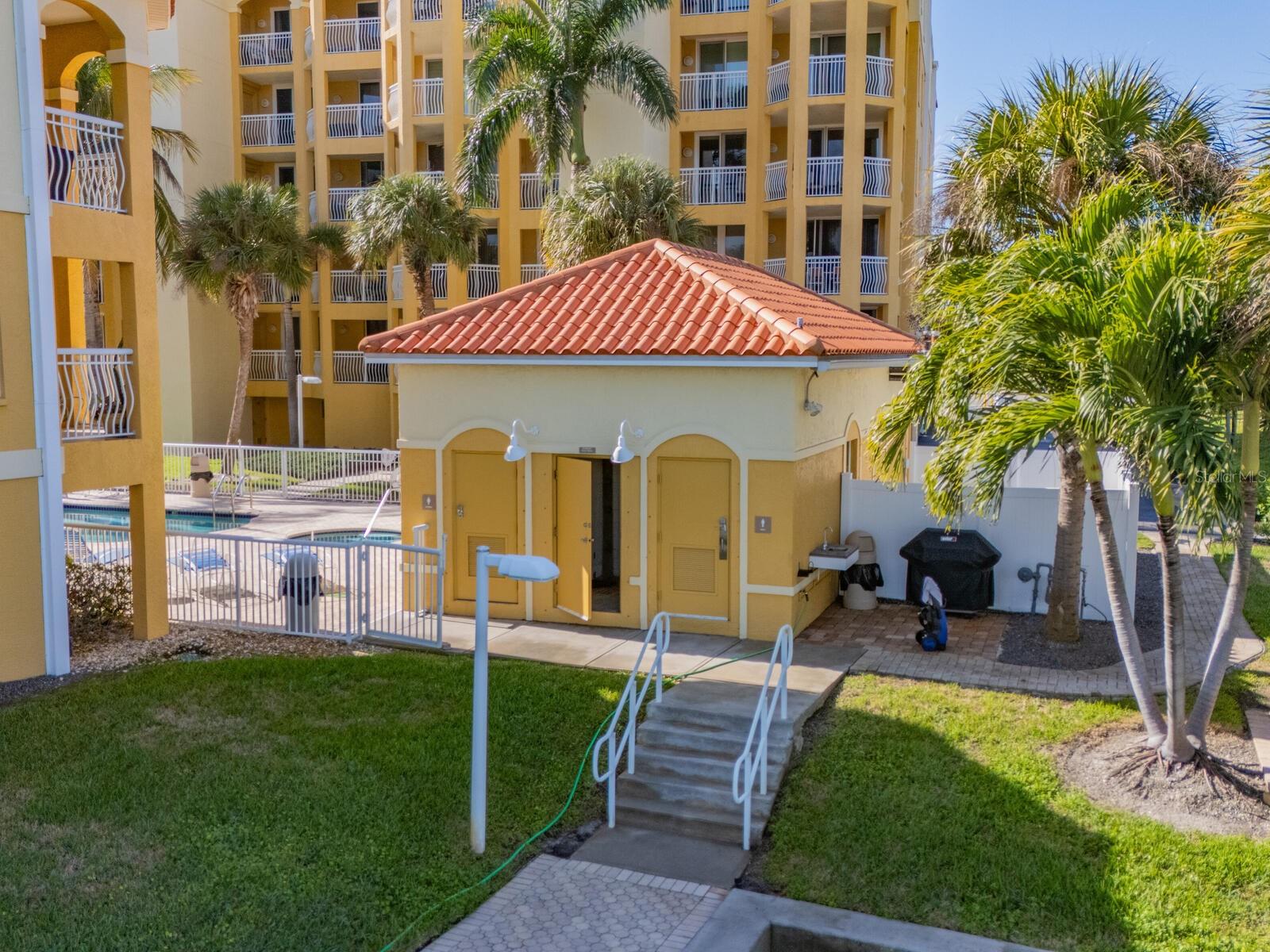 5353 Gulf Blvd #b202 Property Photo 60