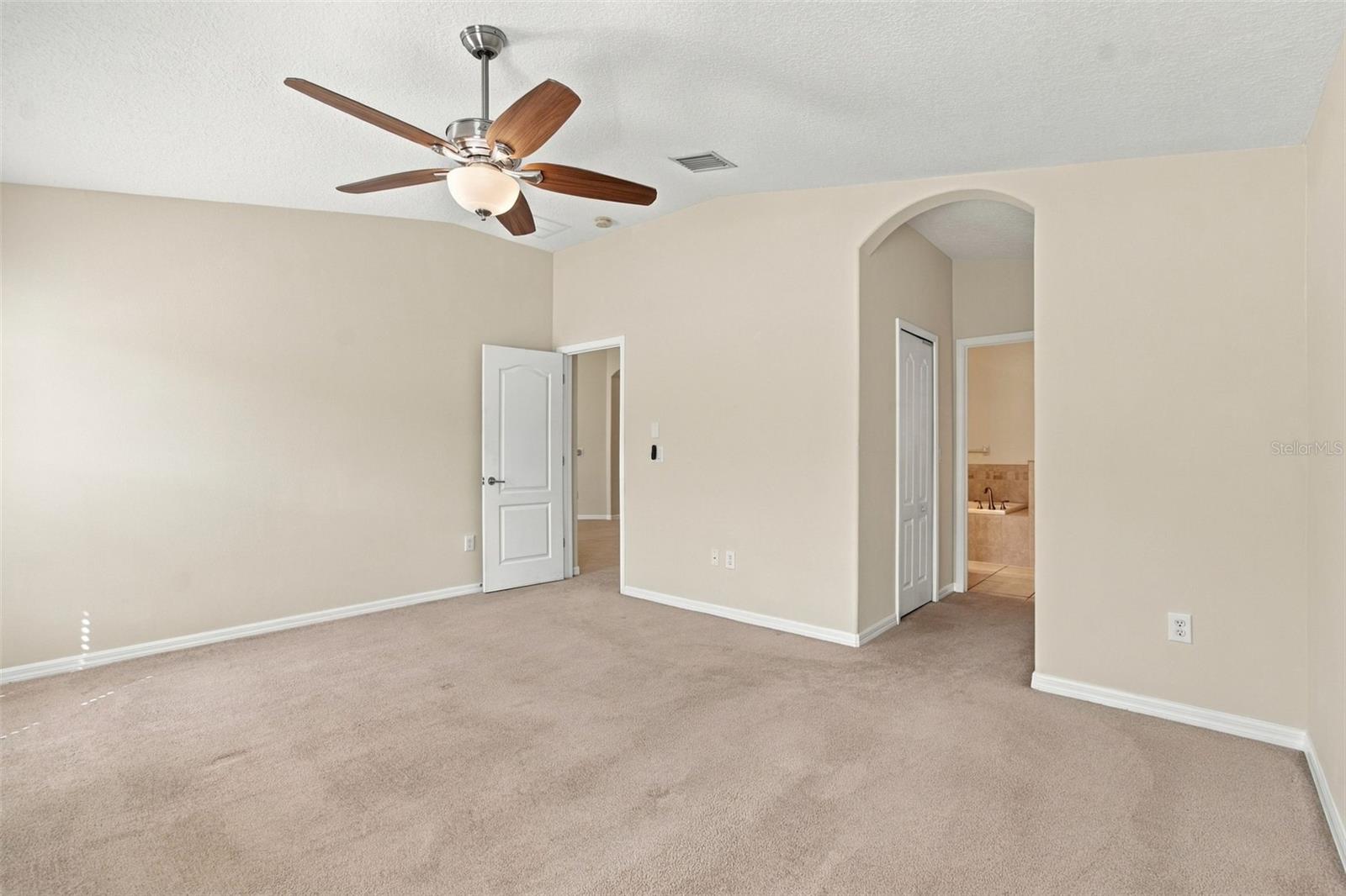 10603 Liberty Bell Dr Property Photo 19