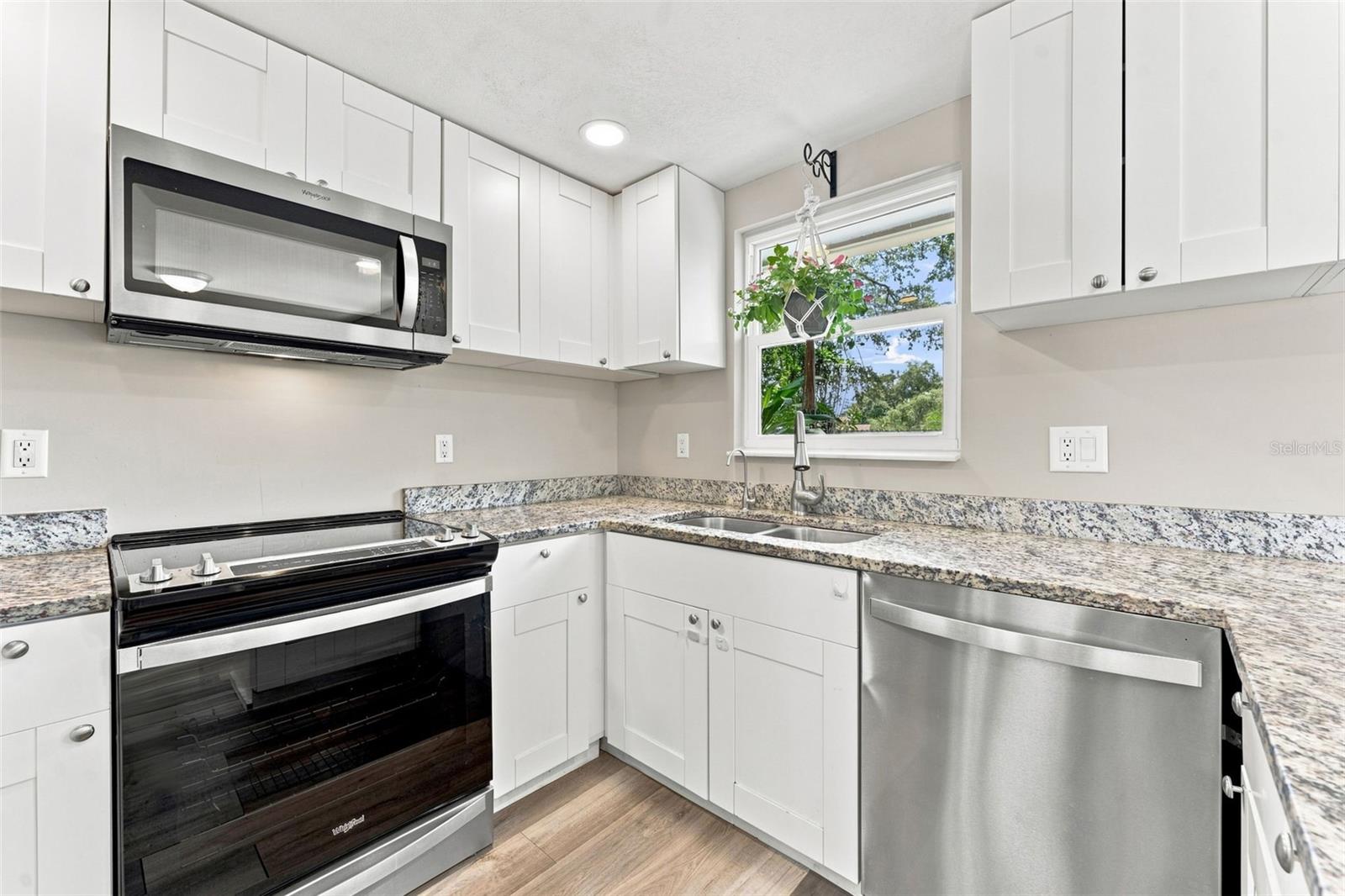 2801 Candlewood St Property Photo 2