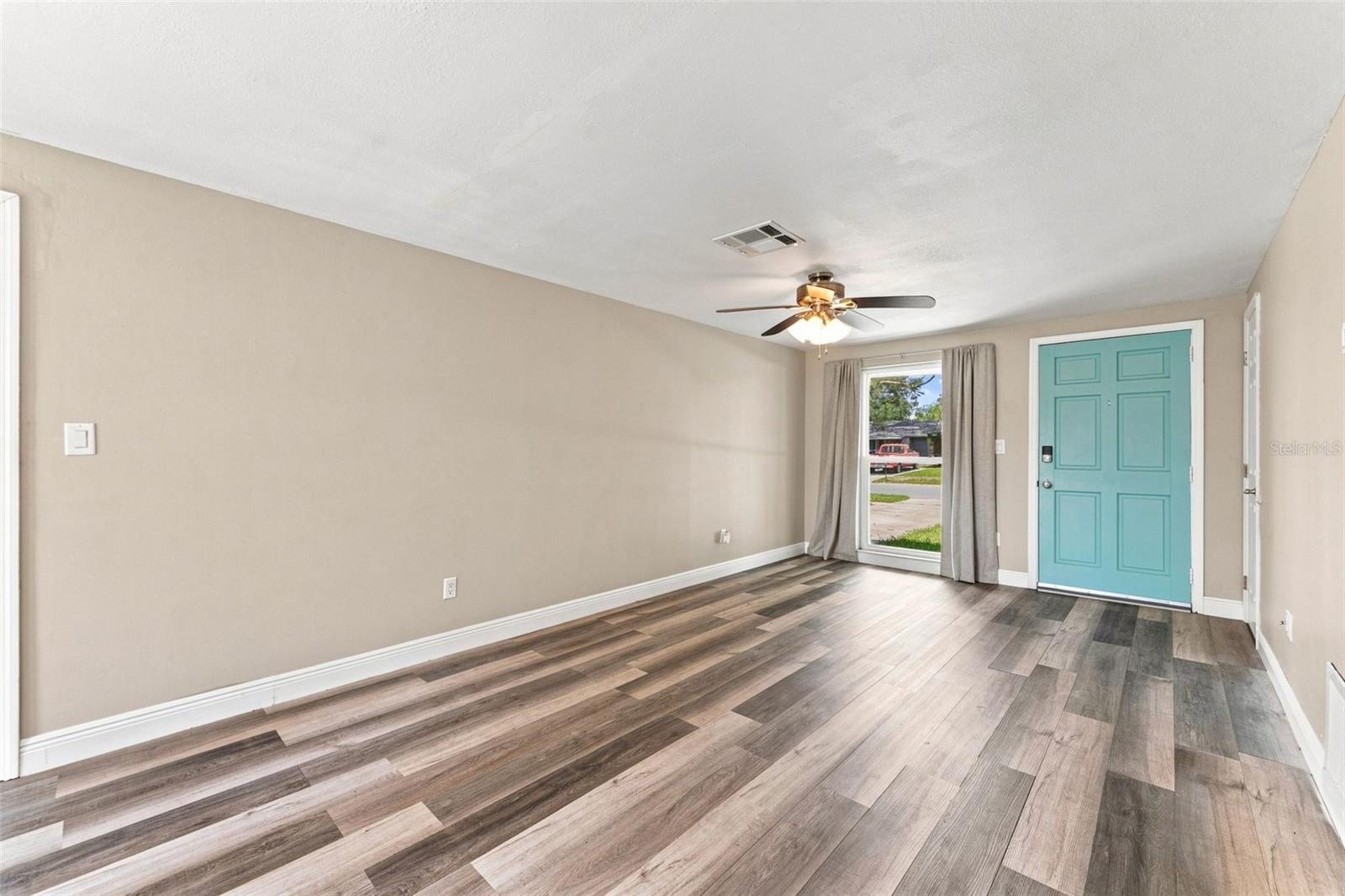 2801 Candlewood St Property Photo 10