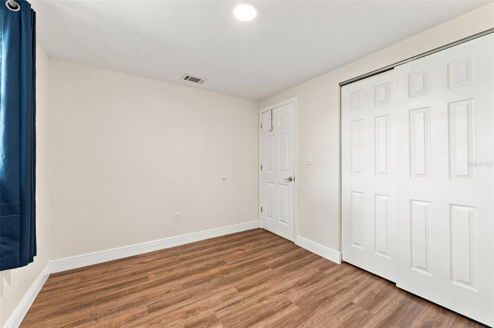 2801 Candlewood St Property Photo 22