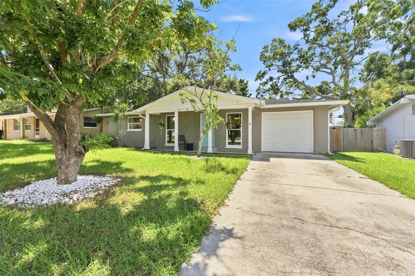2801 Candlewood St Property Photo 28