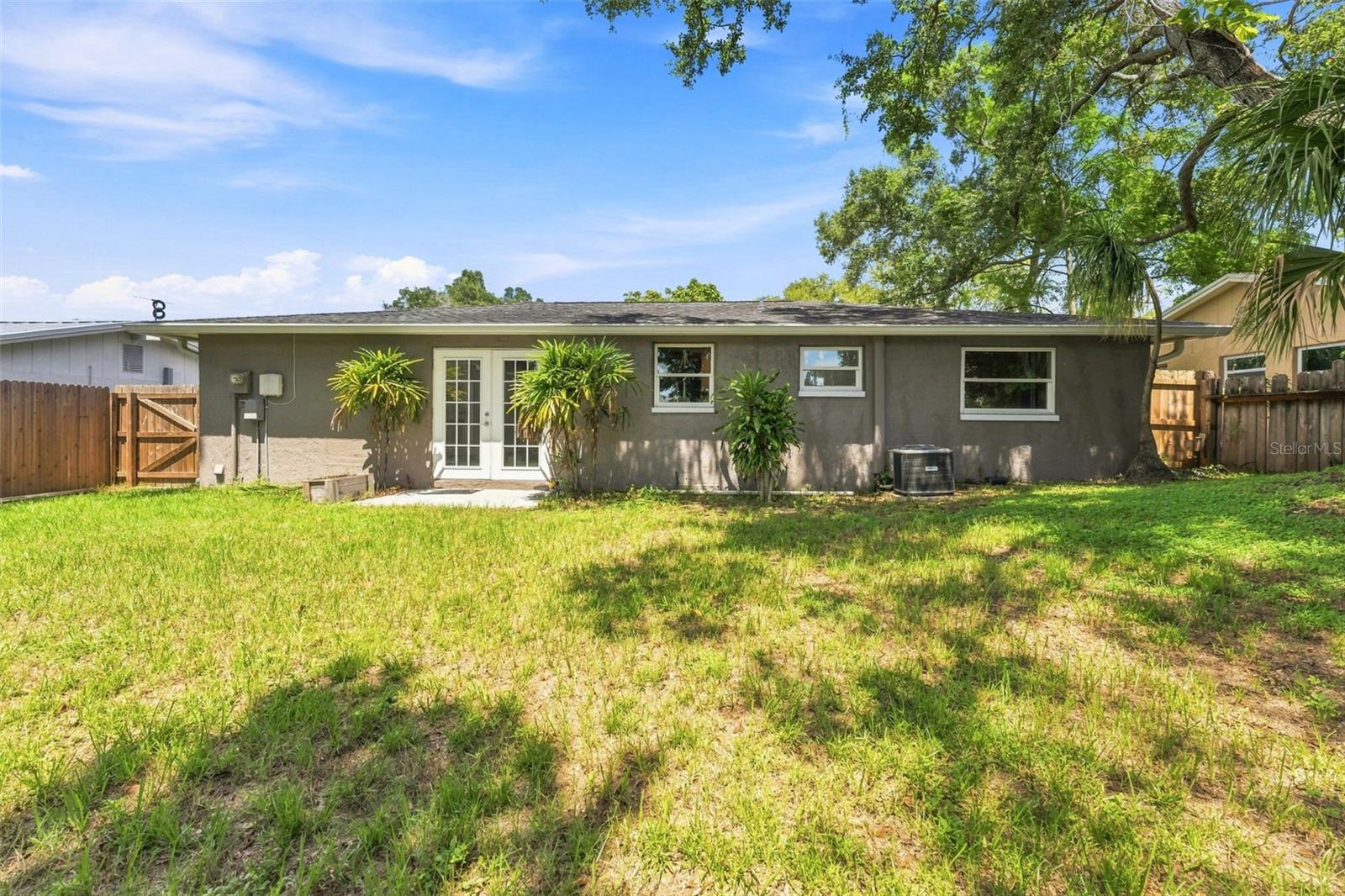 2801 Candlewood St Property Photo 31