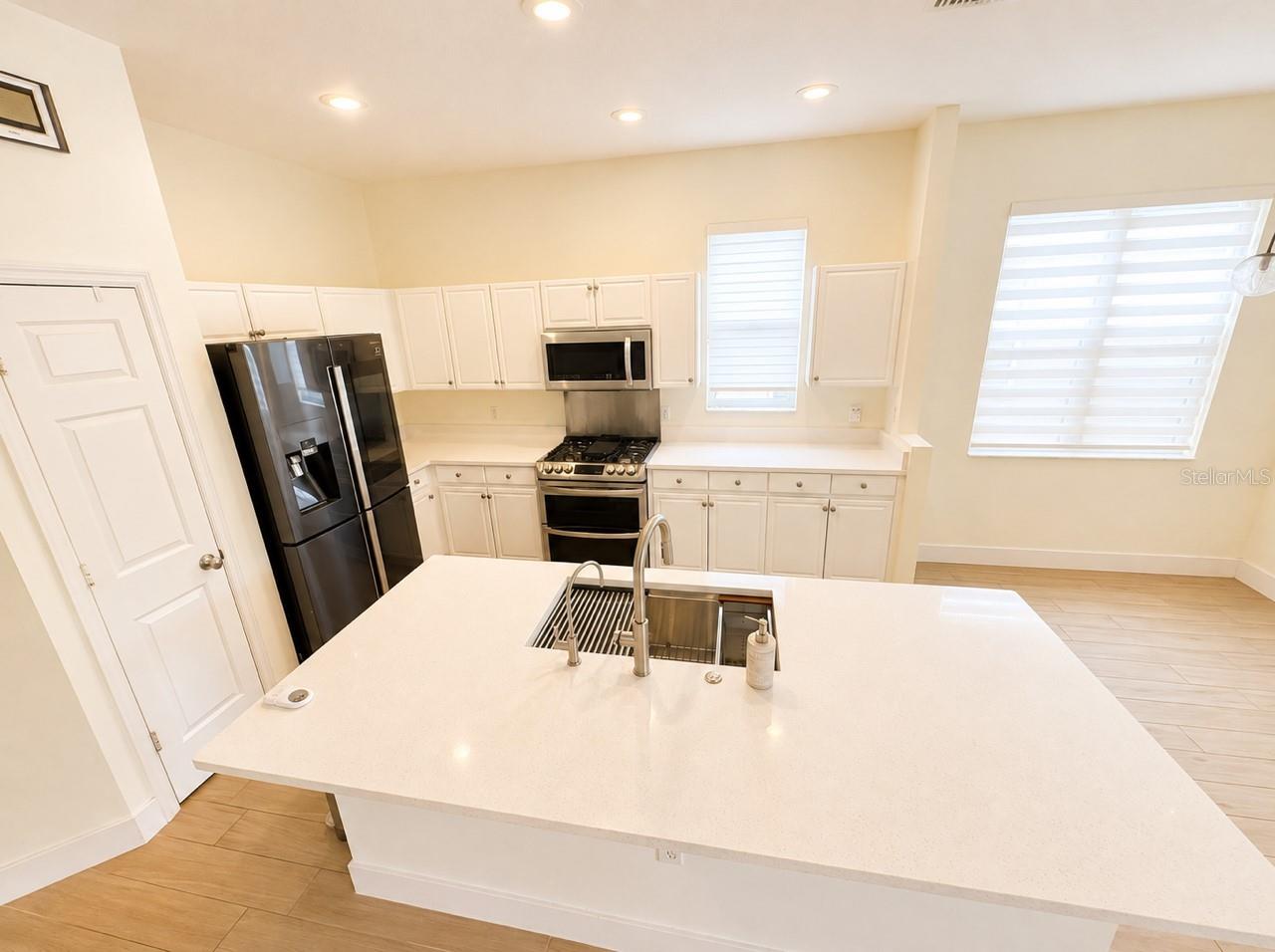 10157 Heather Sound Dr Property Photo 11