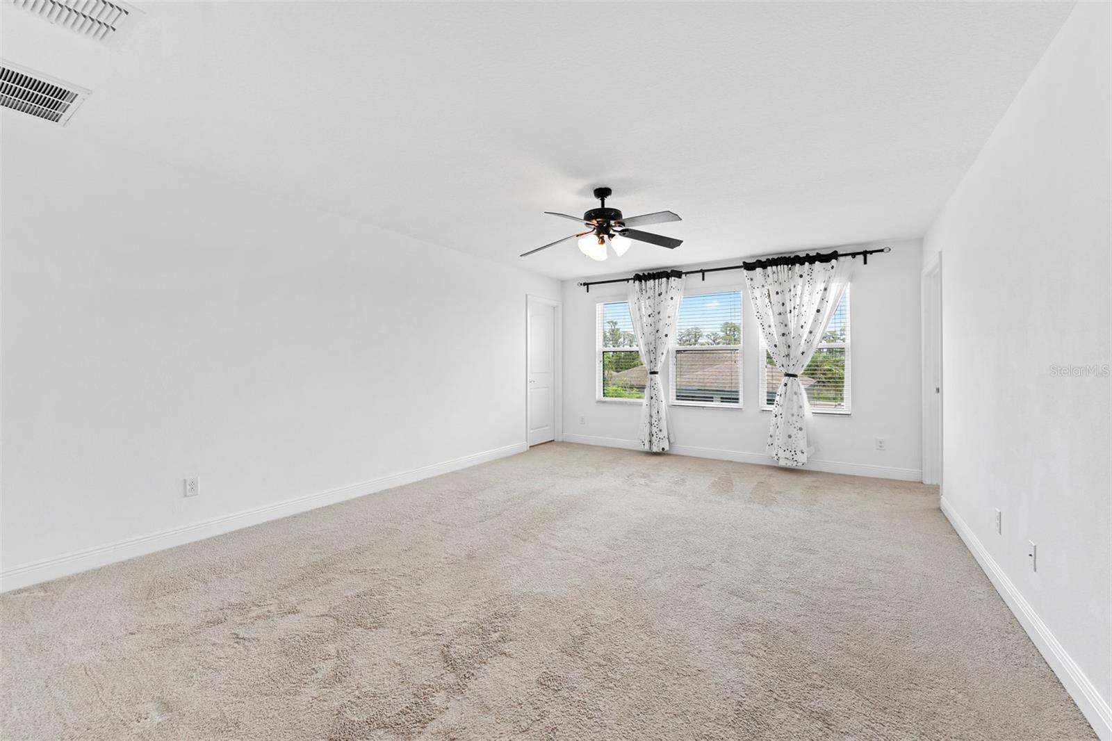 19184 Long Lake Ranch Blvd Property Photo 14