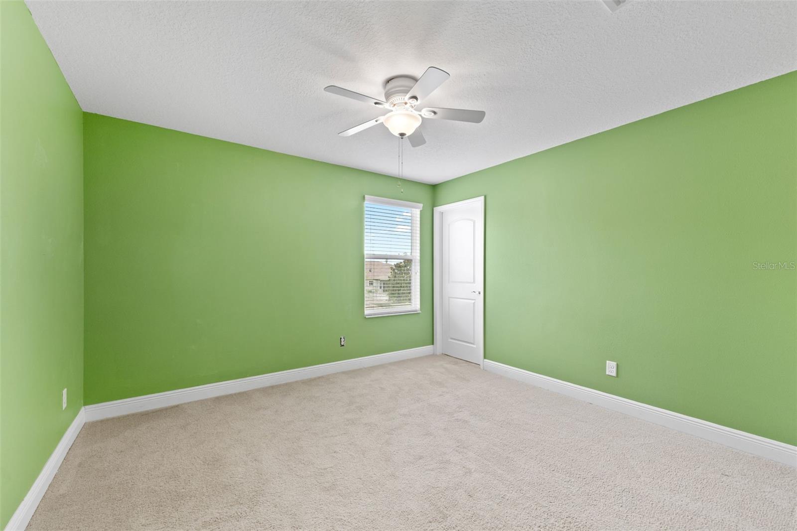 19184 Long Lake Ranch Blvd Property Photo 26
