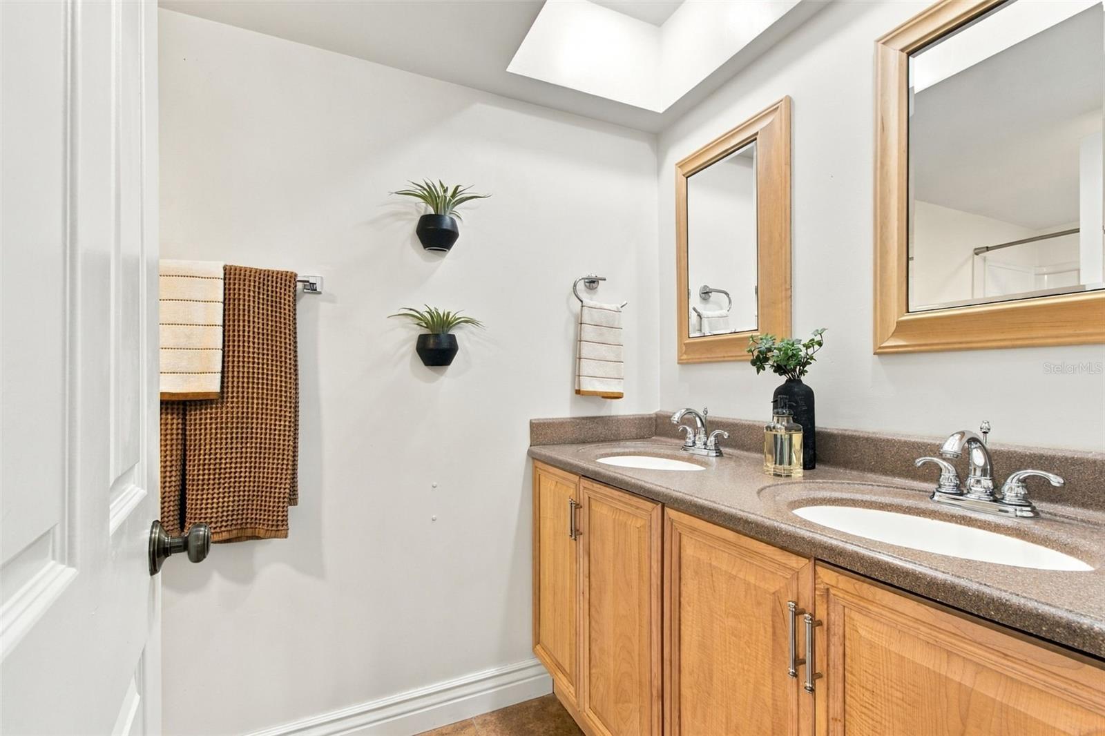 3063 Mockingbird Ct Property Photo 40