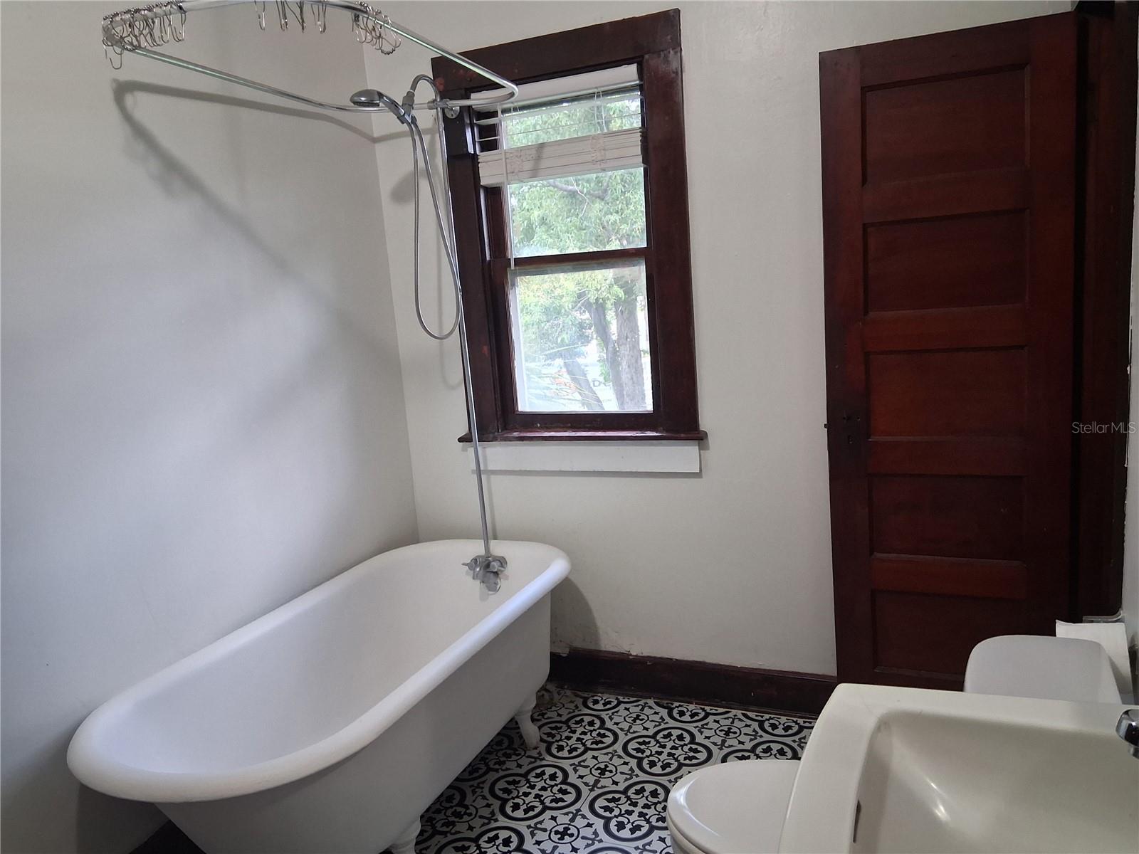472 Clearwater Largo Rd N Property Photo 5