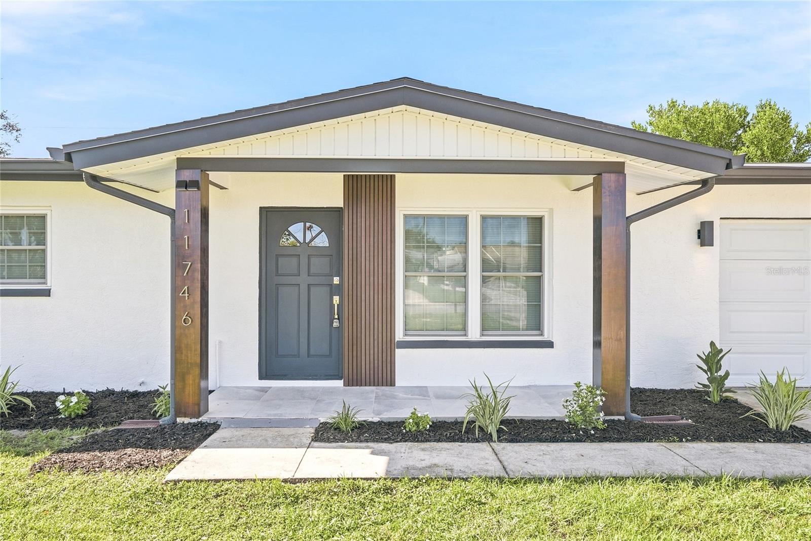 11746 78th Ter Property Photo 1