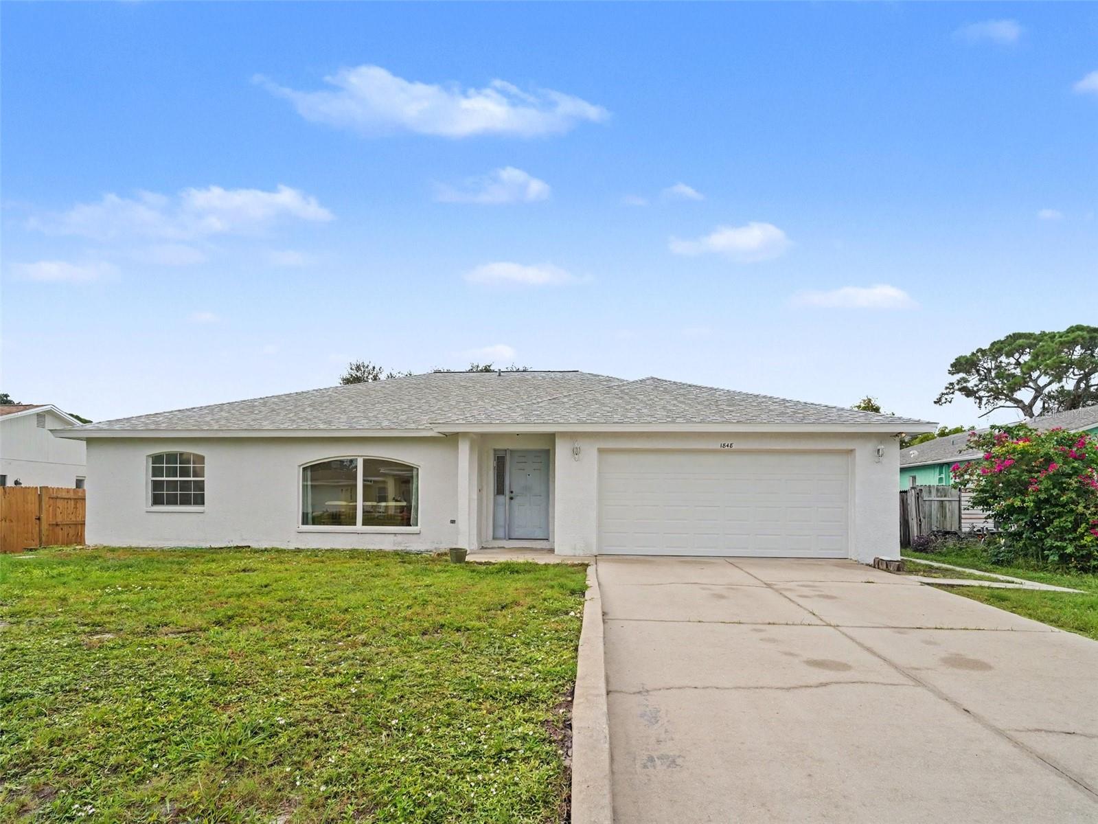 1848 Mova St Property Photo 2