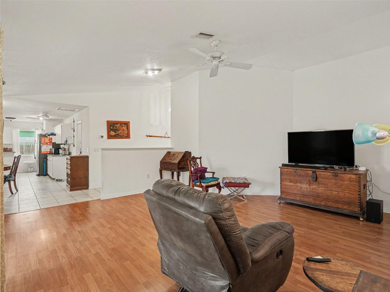 1848 Mova St Property Photo 4