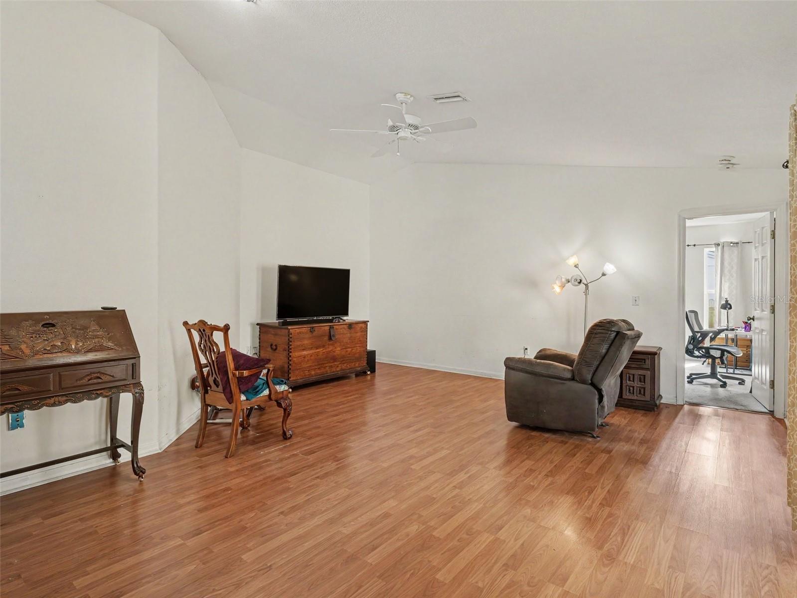 1848 Mova St Property Photo 5
