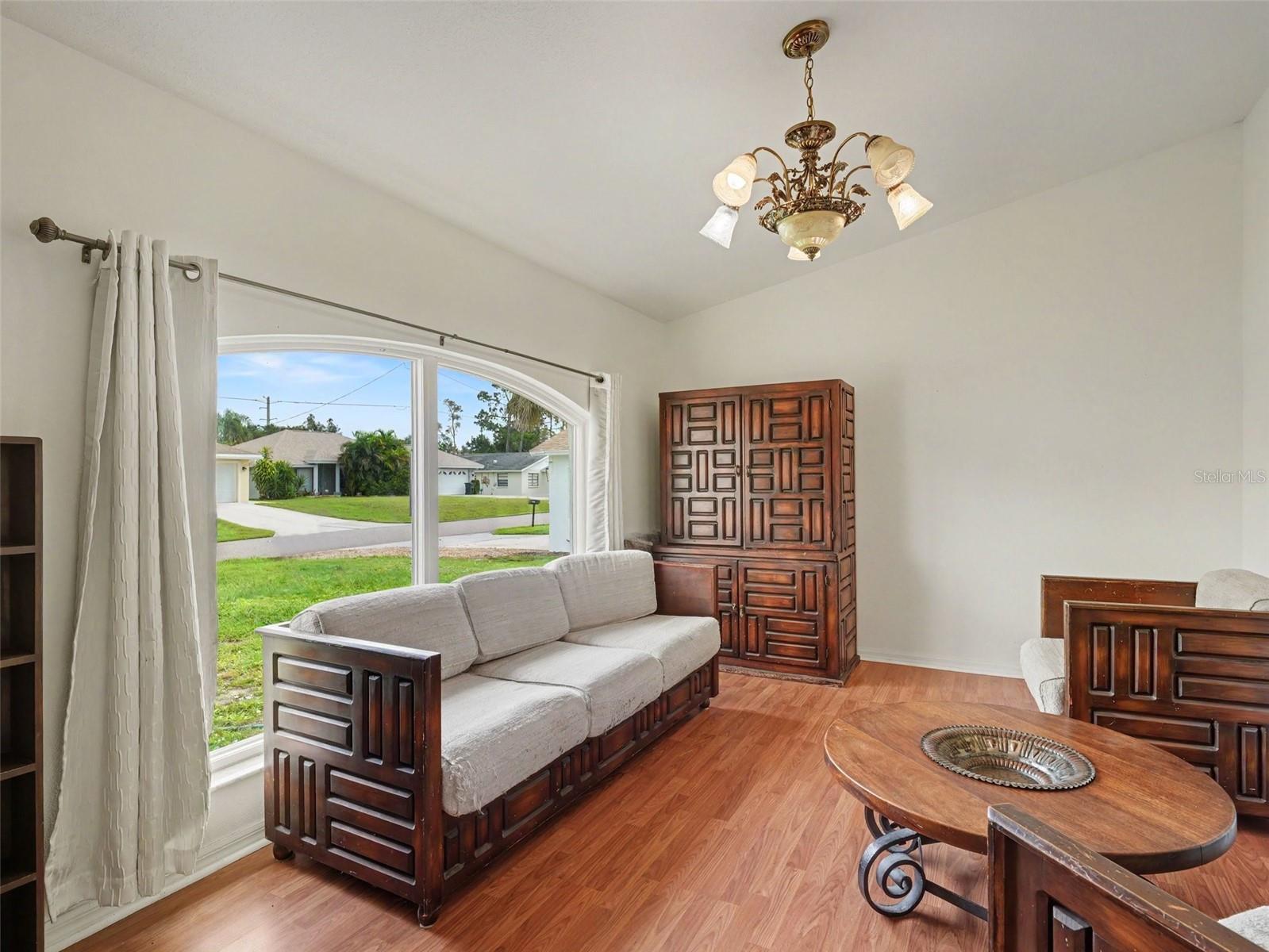 1848 Mova St Property Photo 10
