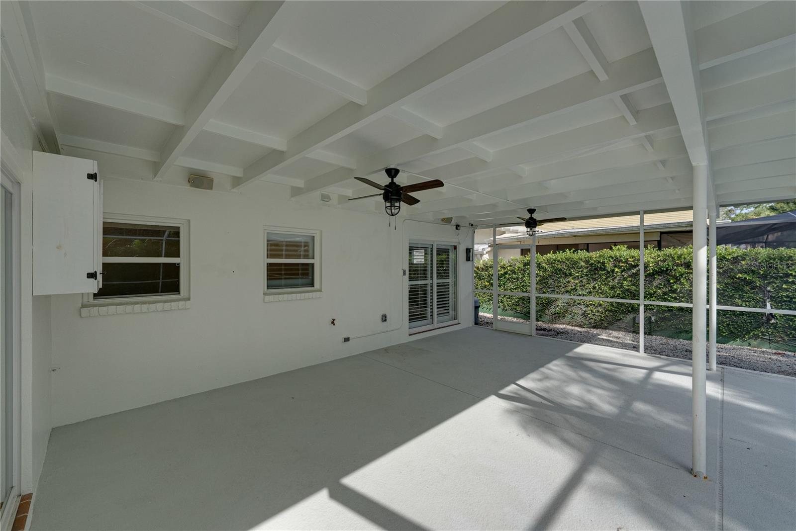 214 S Treasure Dr Property Photo 49
