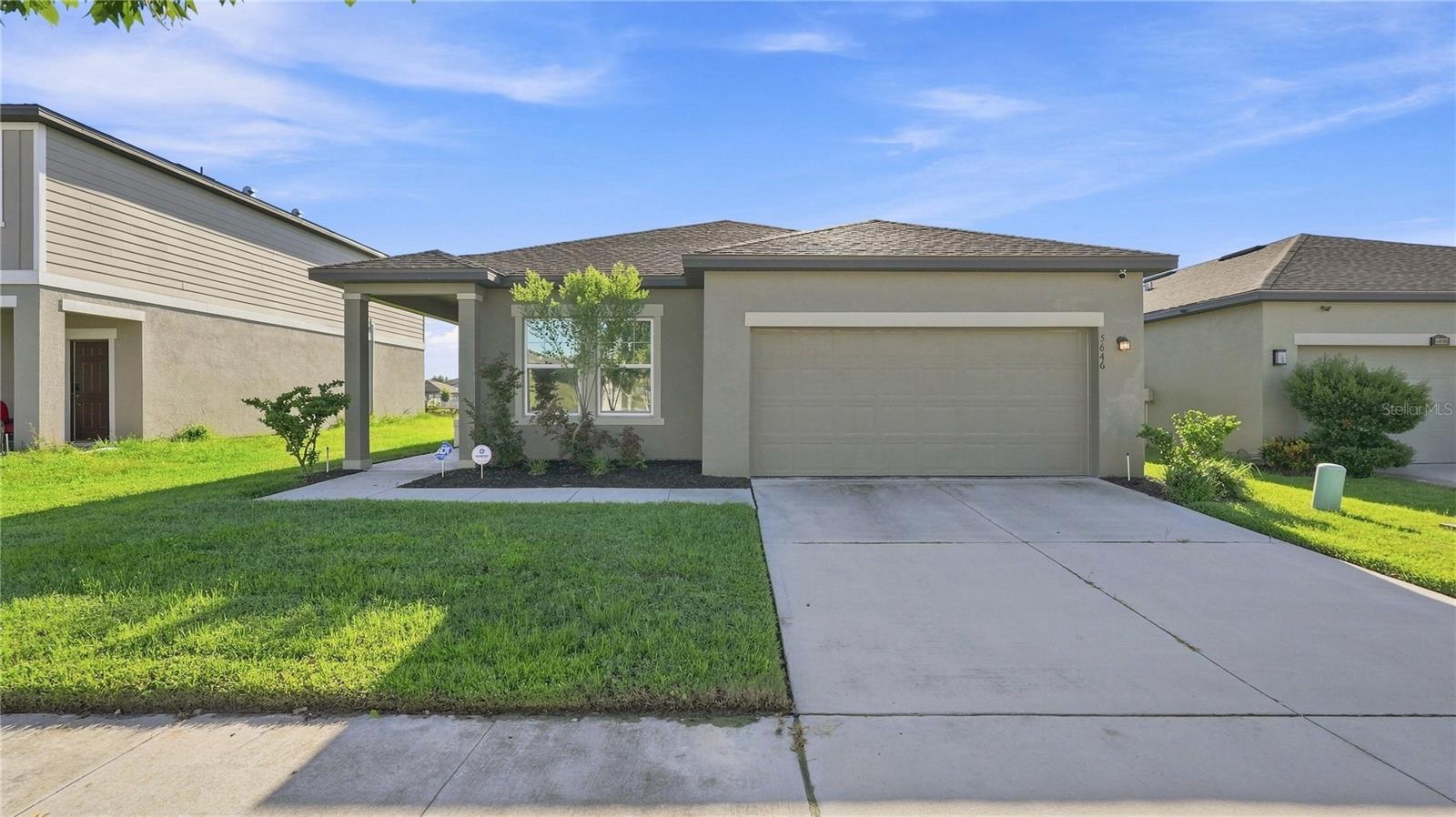 5646 Alexander Springs Pl Property Photo 2