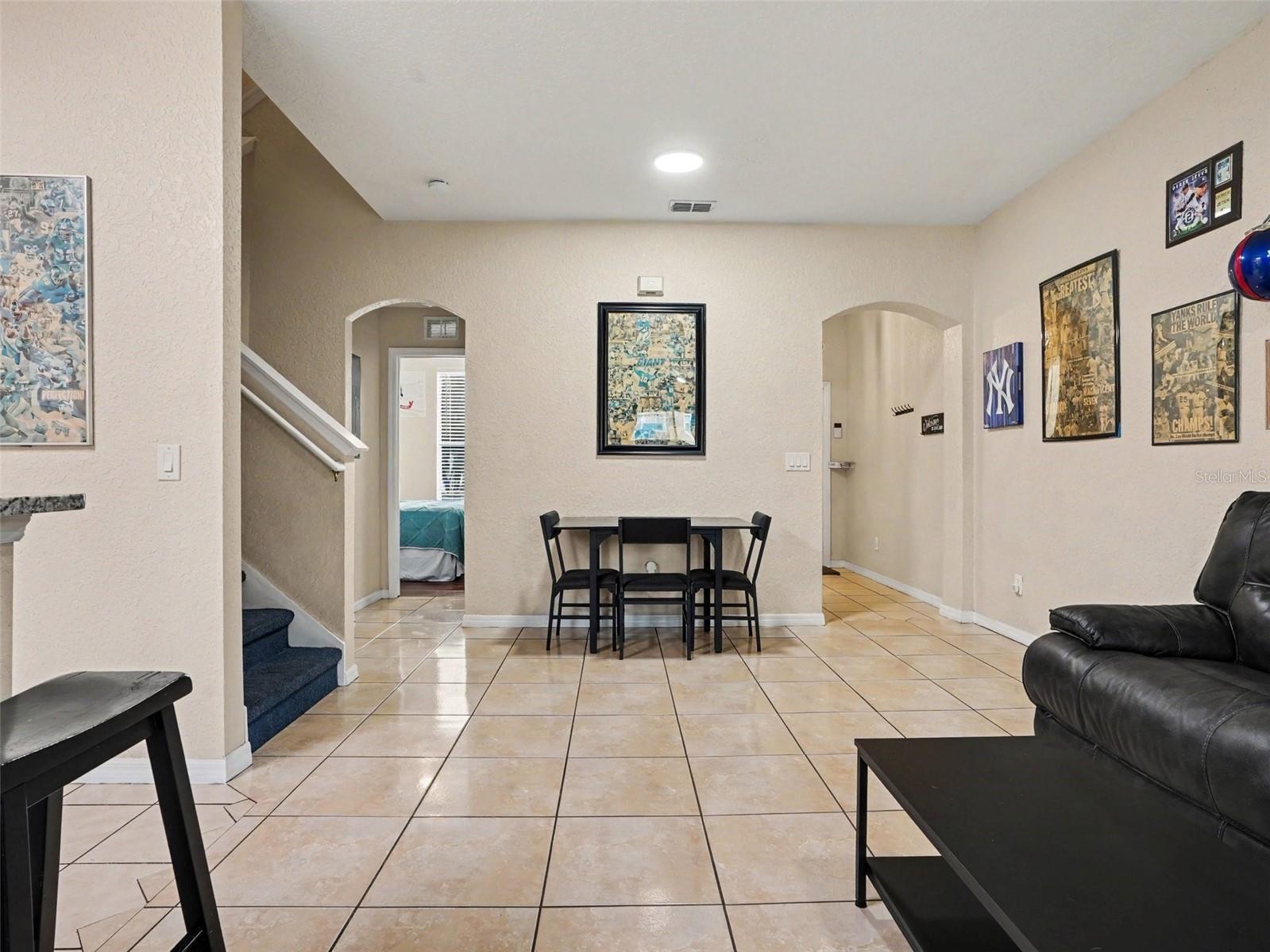 234 Cambria Ave Property Photo 6