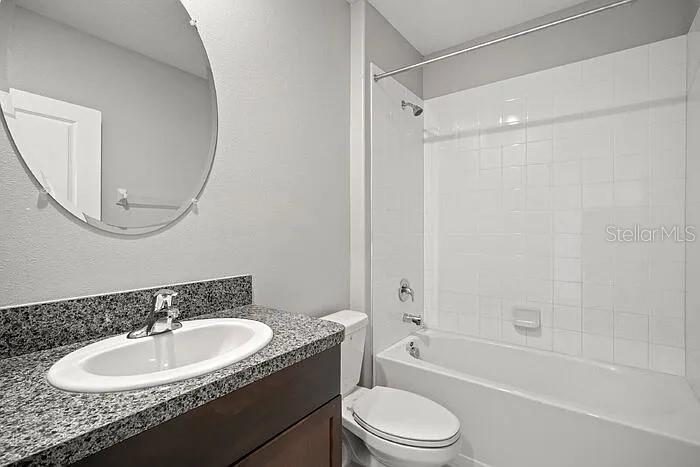 16649 Carlton Pond St Property Photo 10