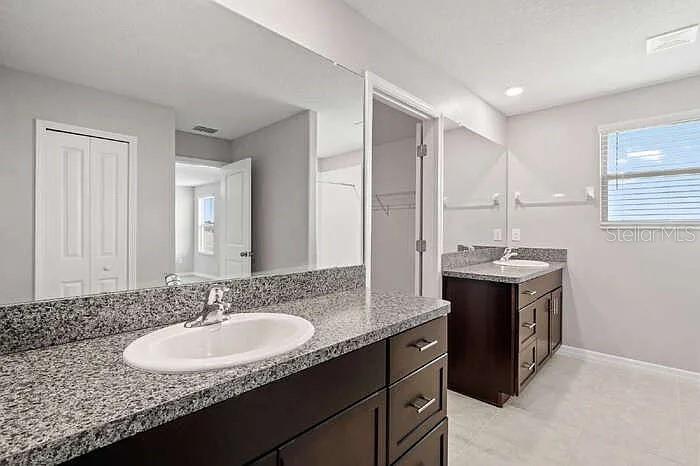16649 Carlton Pond St Property Photo 14