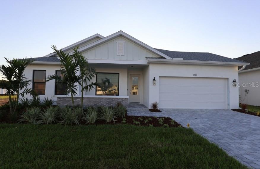 6815 HERON MEADOW DR Property Photo 1
