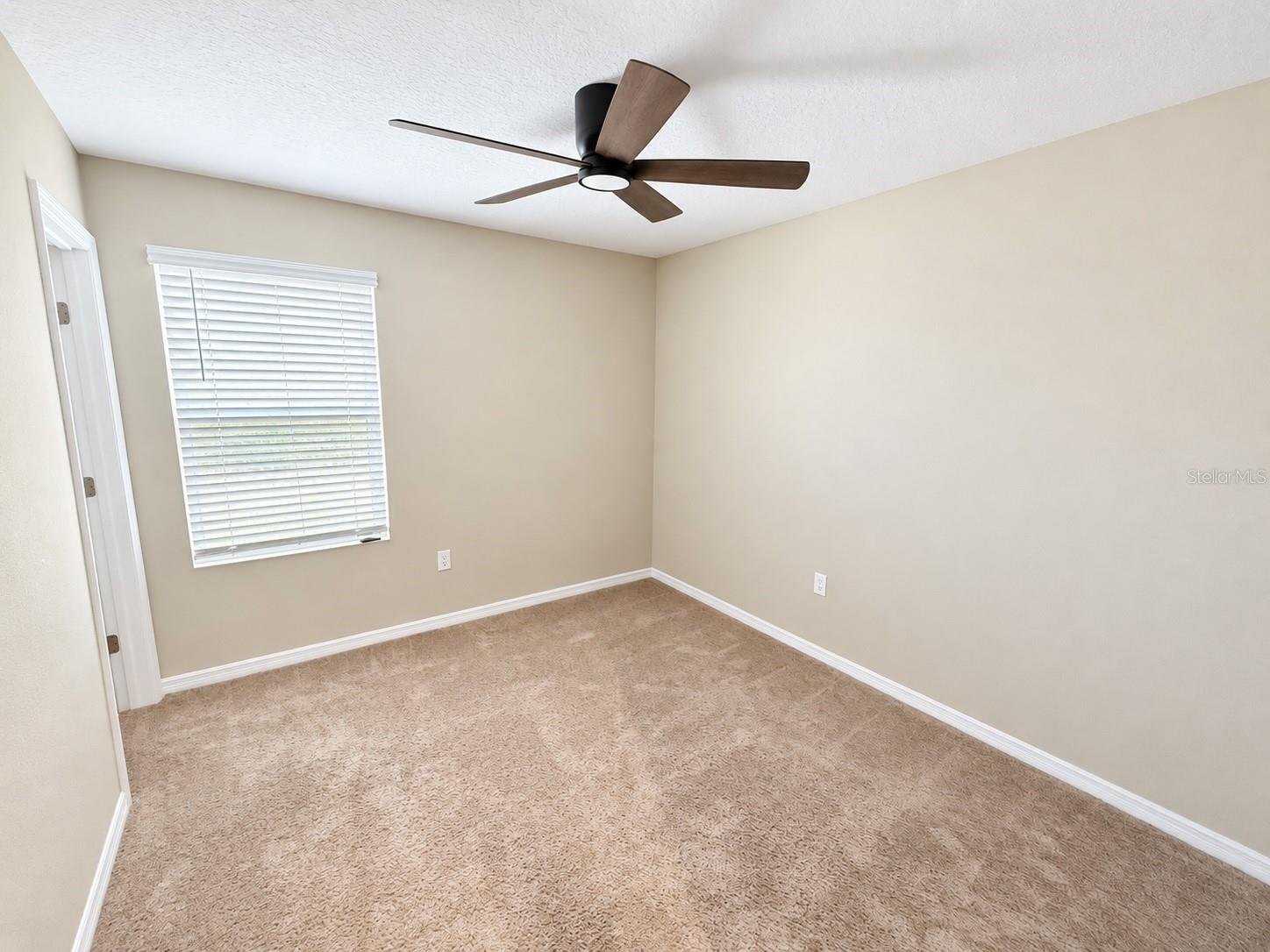 5548 Summer Sunset Dr Property Photo 7