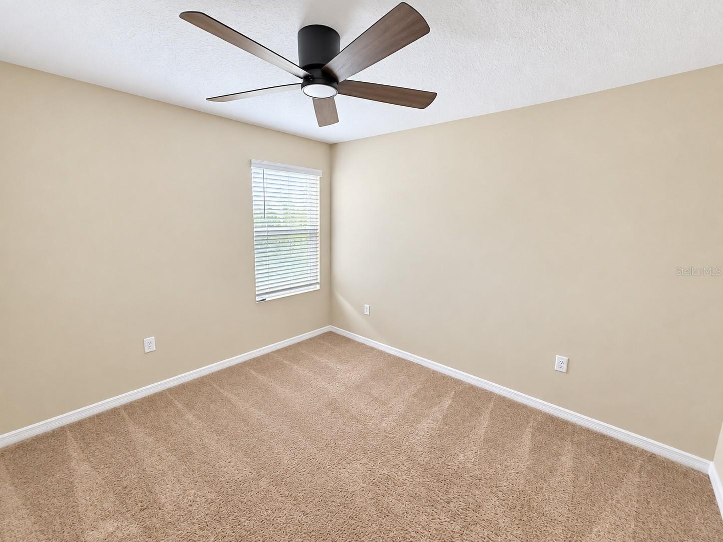 5548 Summer Sunset Dr Property Photo 8