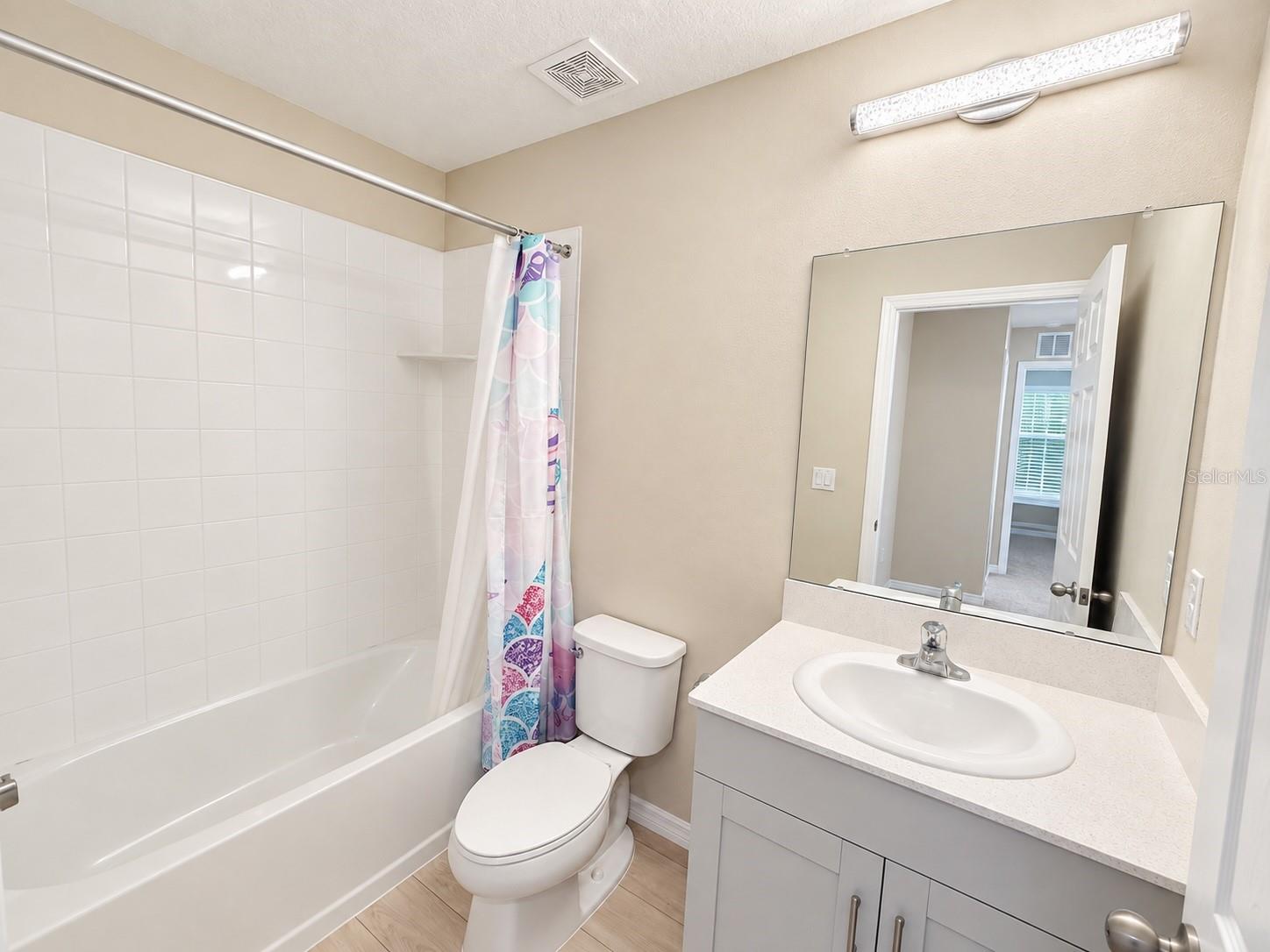 5548 Summer Sunset Dr Property Photo 9