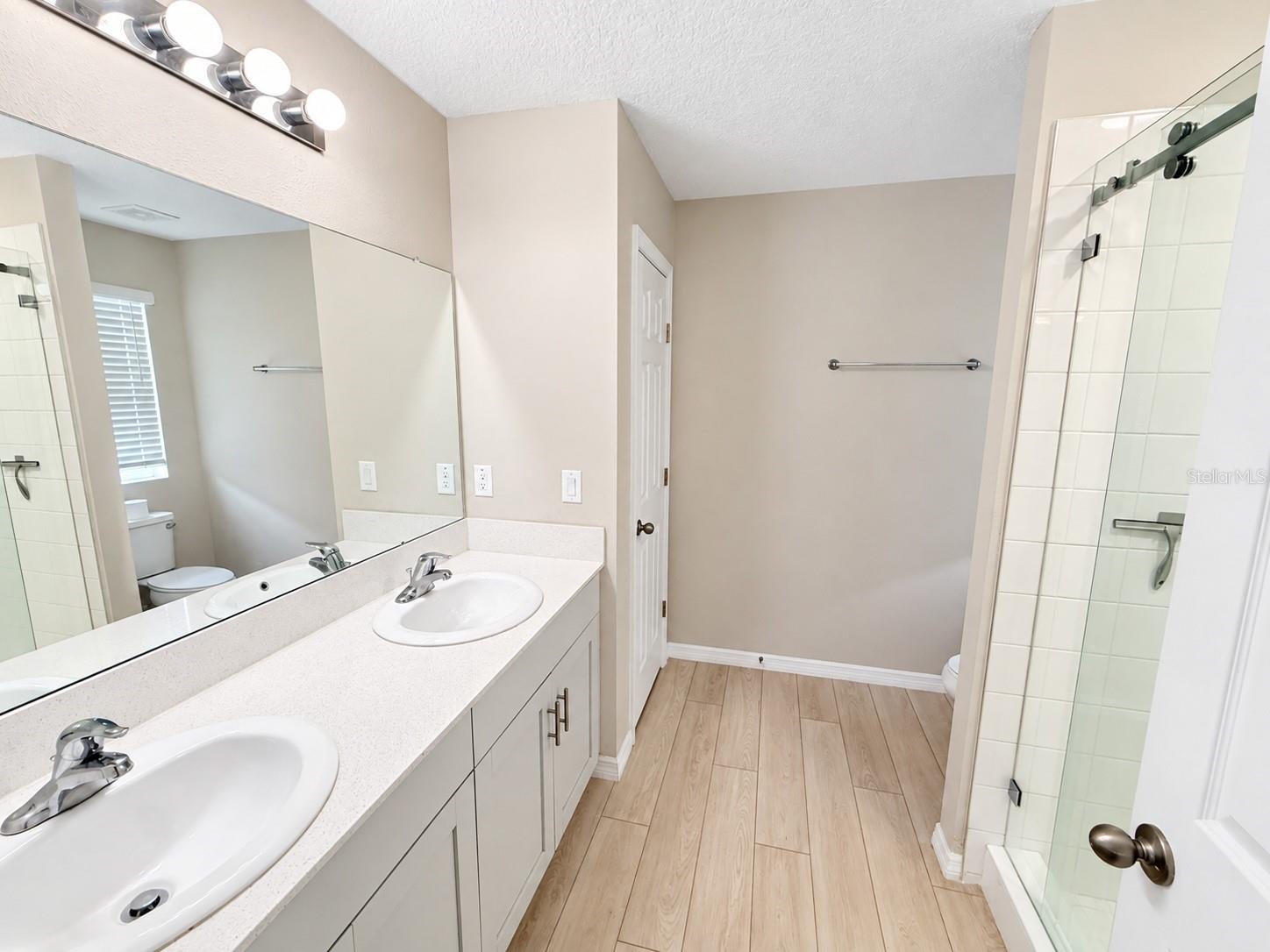 5548 Summer Sunset Dr Property Photo 13