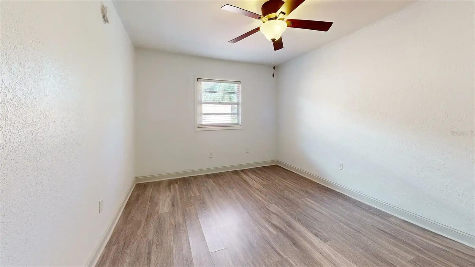 1411 S Lorenzo Ave #03 Property Photo 5