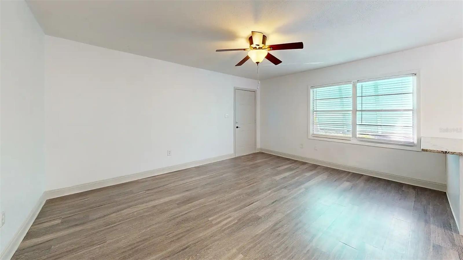 1411 S Lorenzo Ave #03 Property Photo 8