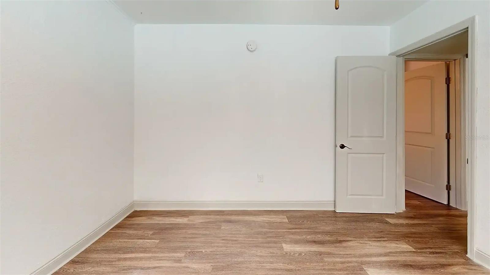 1411 S Lorenzo Ave #03 Property Photo 9