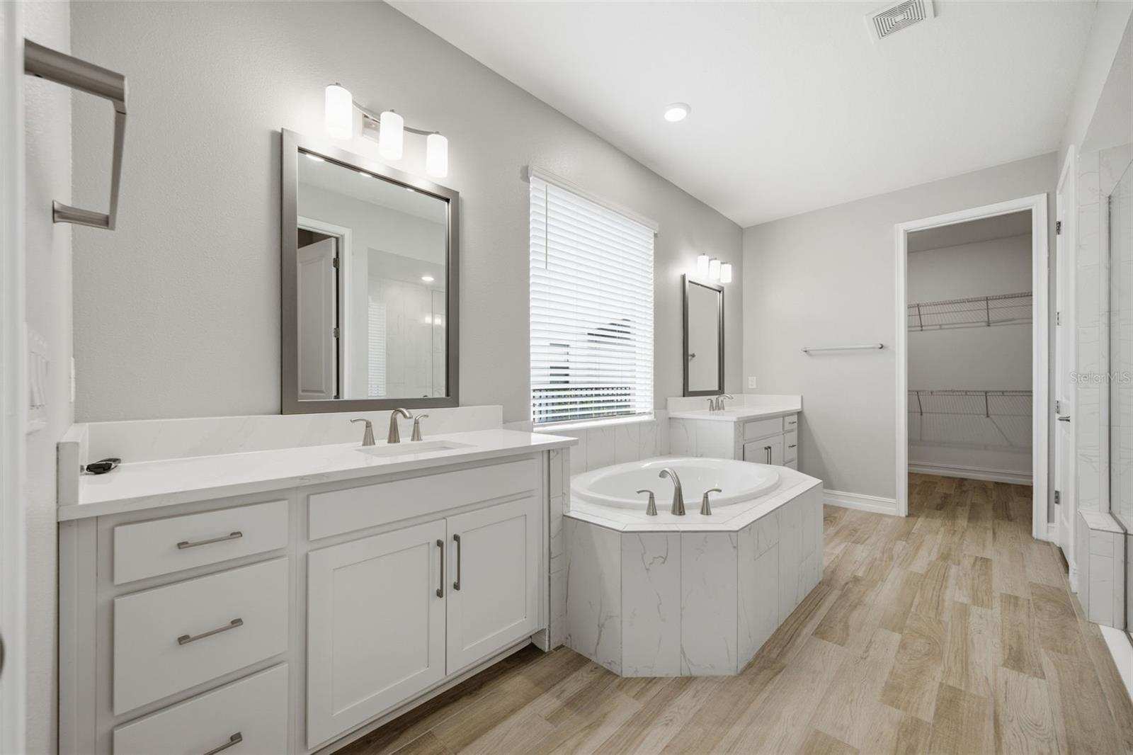 4567 Tivoli Dr Property Photo 42