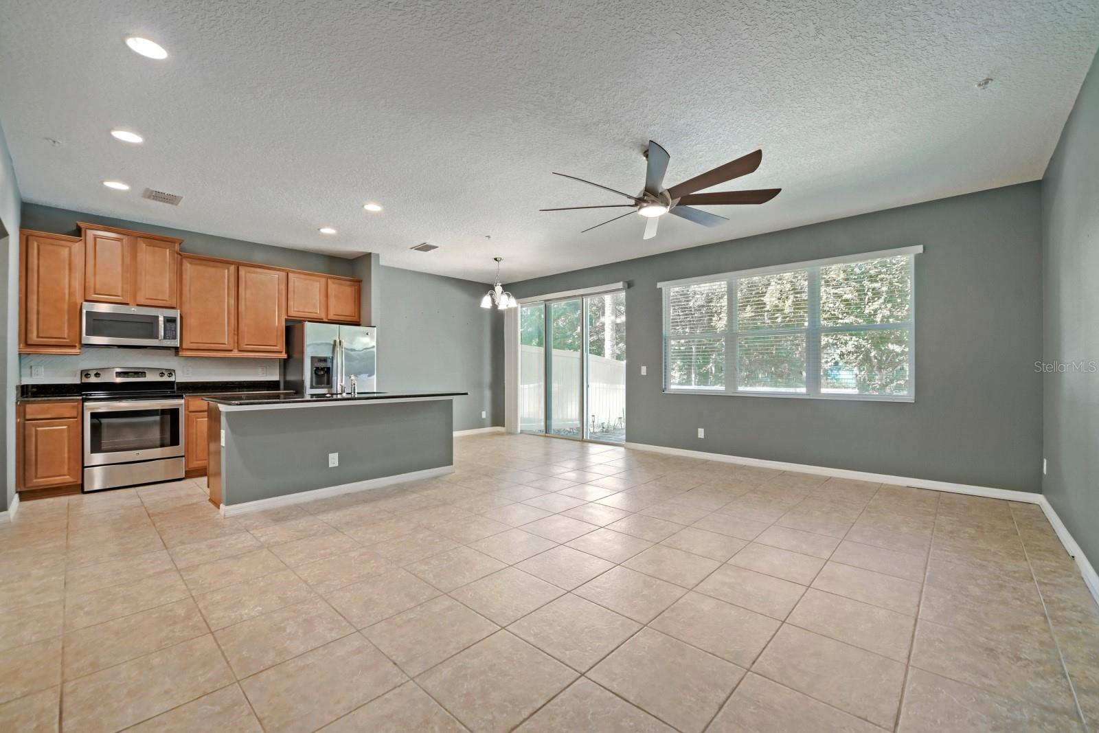 900 Walkers Grove Ln Property Photo 7