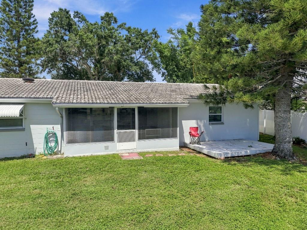 10744 Drummond Rd Property Photo 6