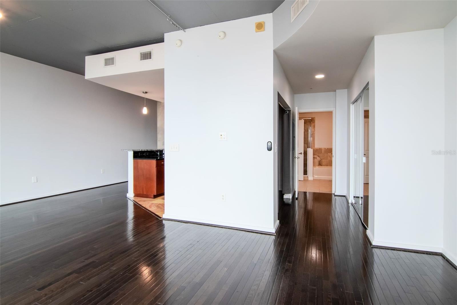 777 N Ashley Dr #2608 Property Photo 8
