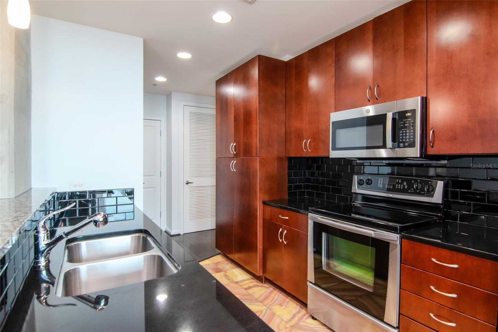 777 N Ashley Dr #2608 Property Photo 12