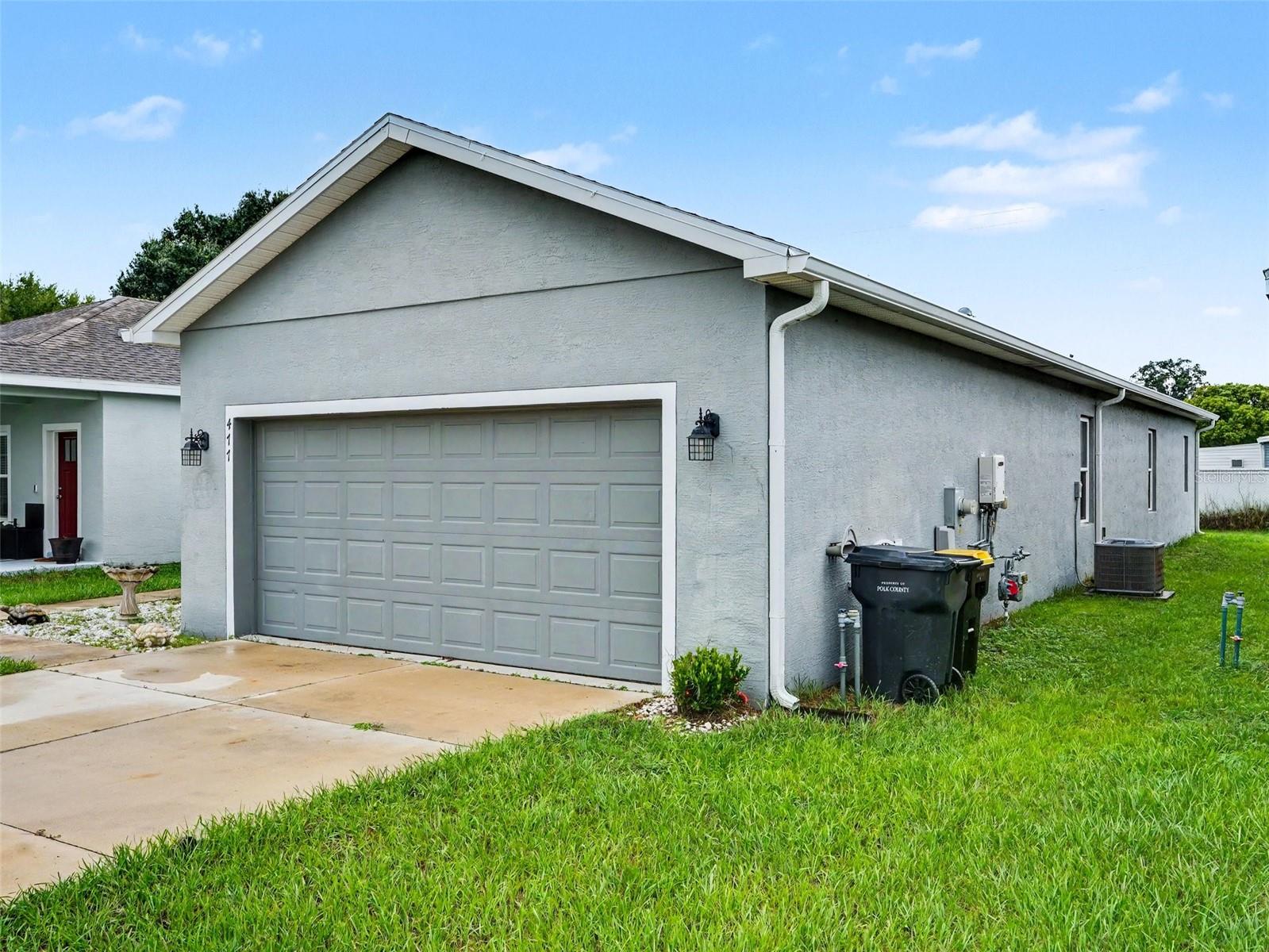 477 Kensington View Dr Property Photo 2