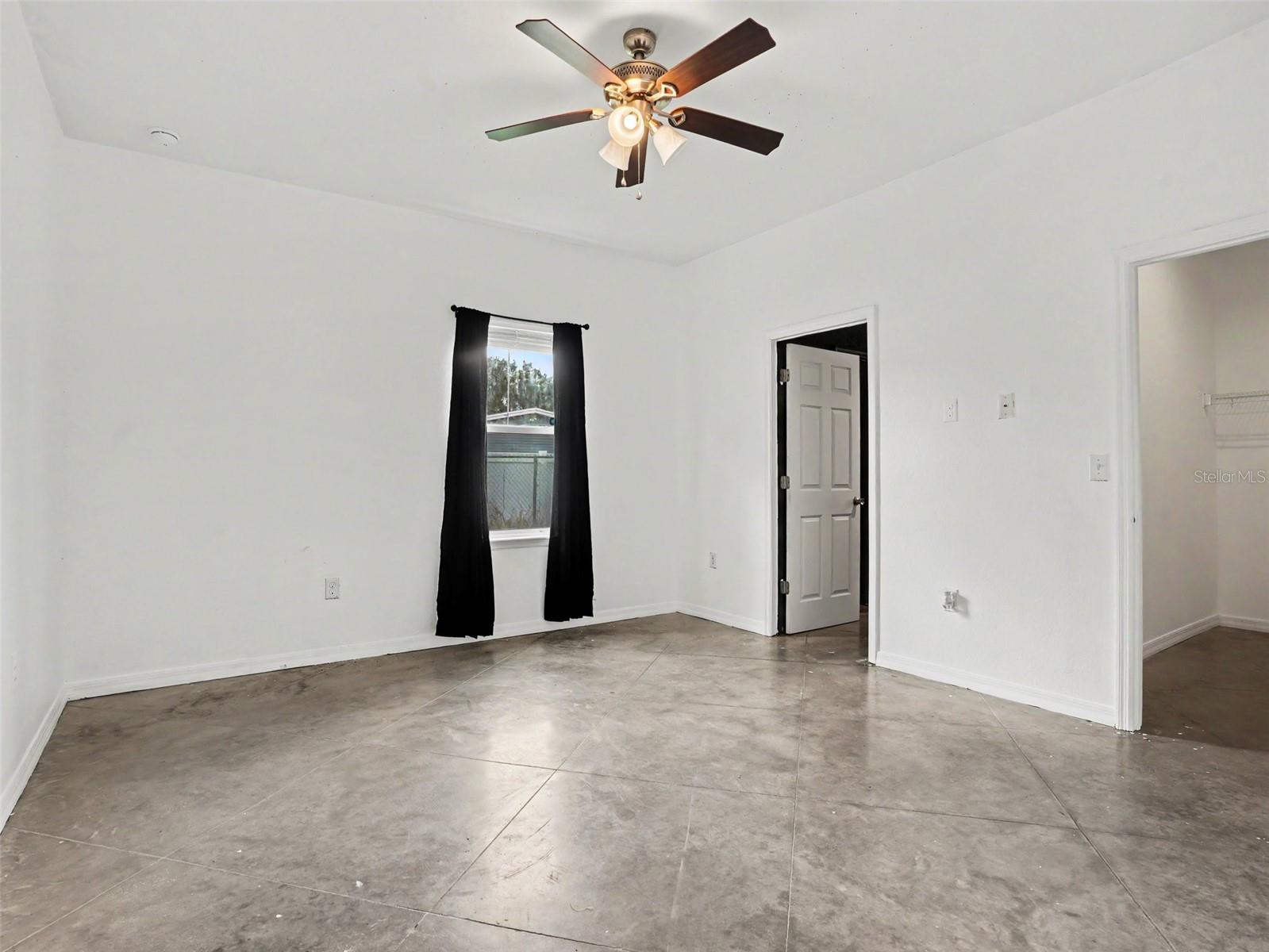 477 Kensington View Dr Property Photo 28