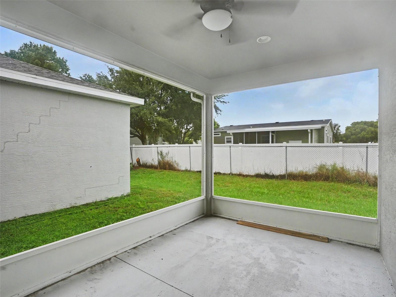 477 Kensington View Dr Property Photo 32